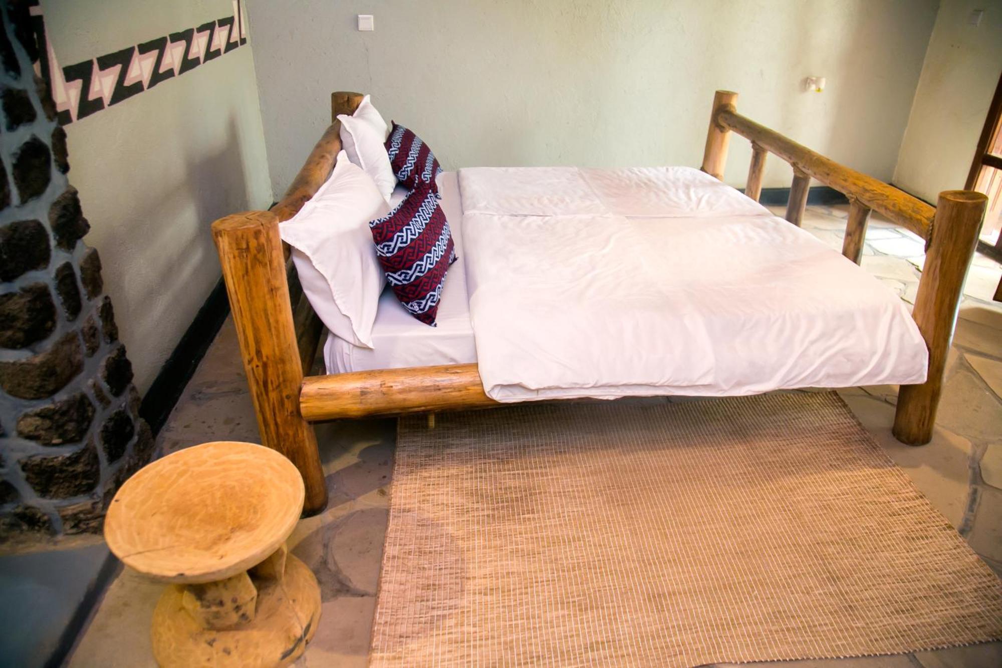 Karisimbi Cave Resort Ruhengeri Bagian luar foto