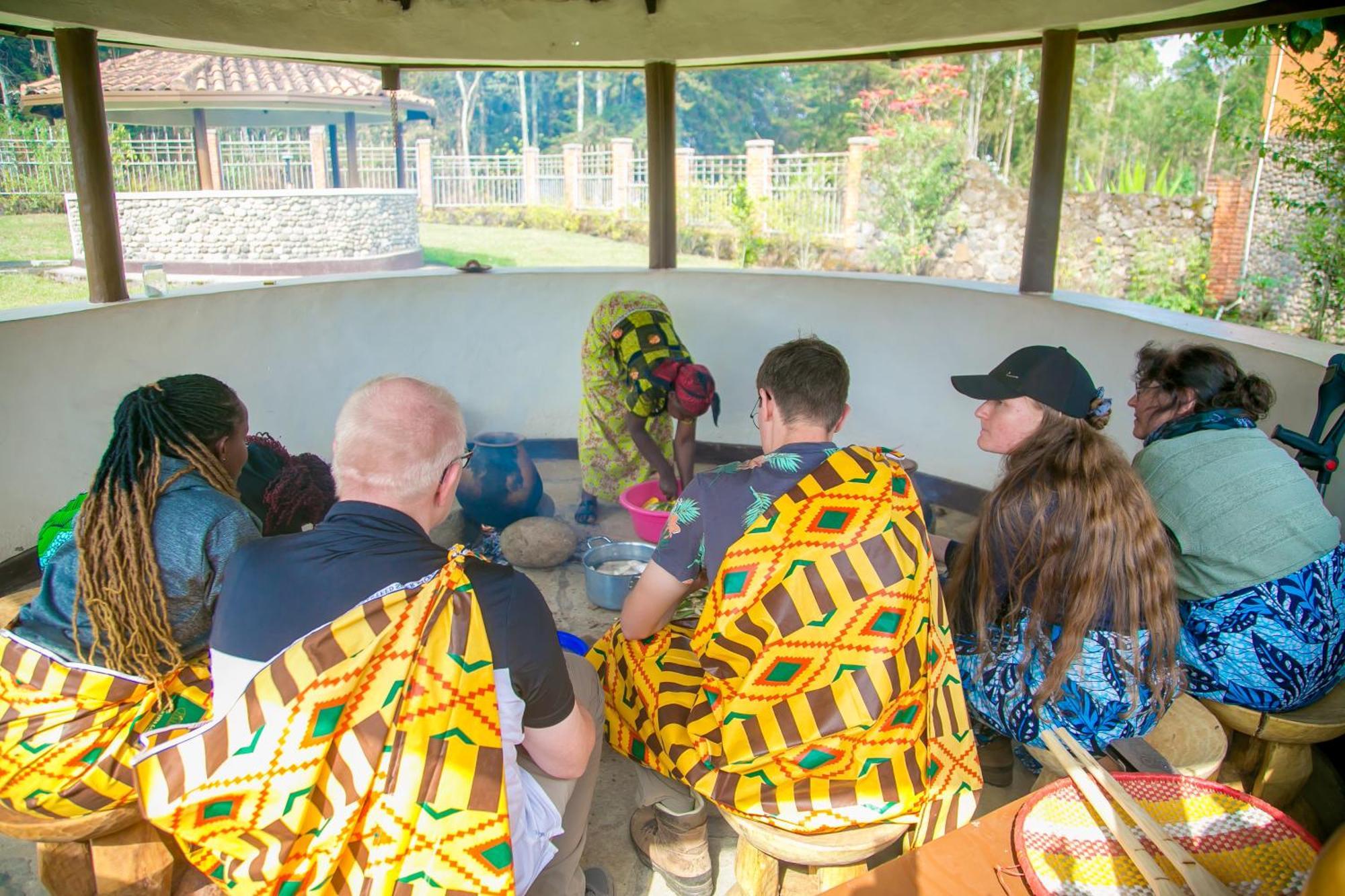 Karisimbi Cave Resort Ruhengeri Bagian luar foto