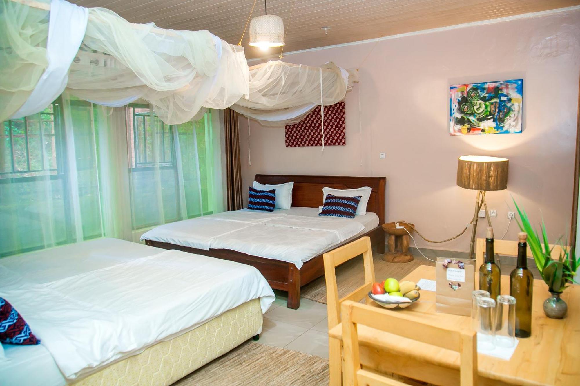 Karisimbi Cave Resort Ruhengeri Bagian luar foto